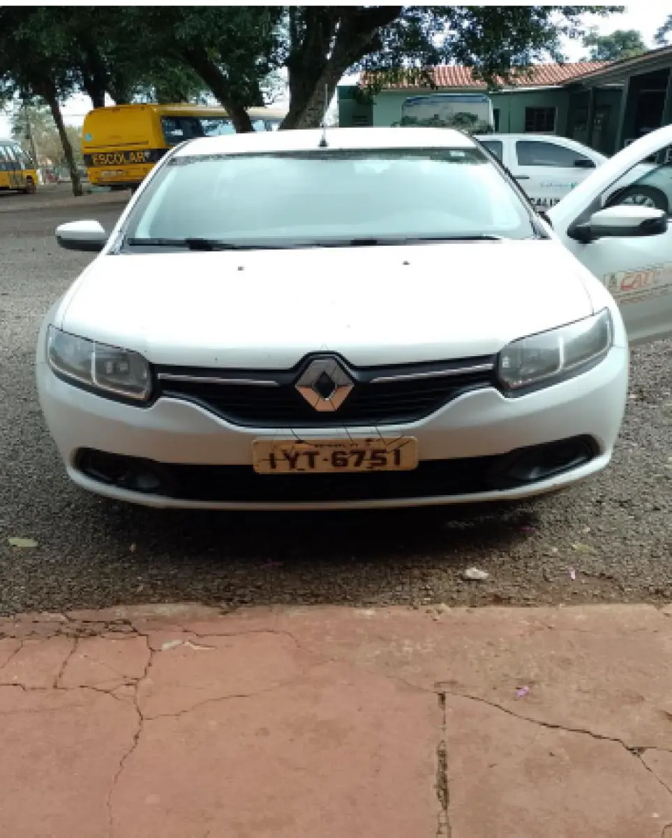 LOTE 008 - Veículo Renault Logan Expression Avantage