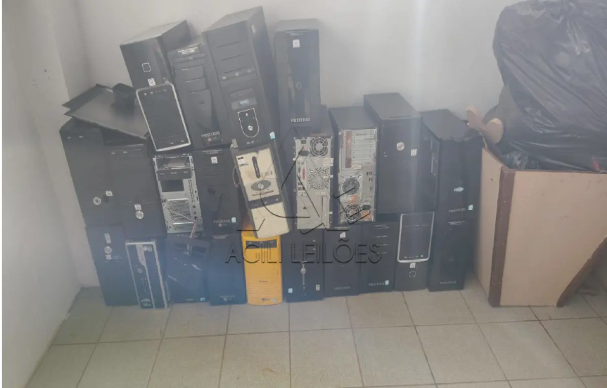 LOTE 013 - Sucata de CPUs