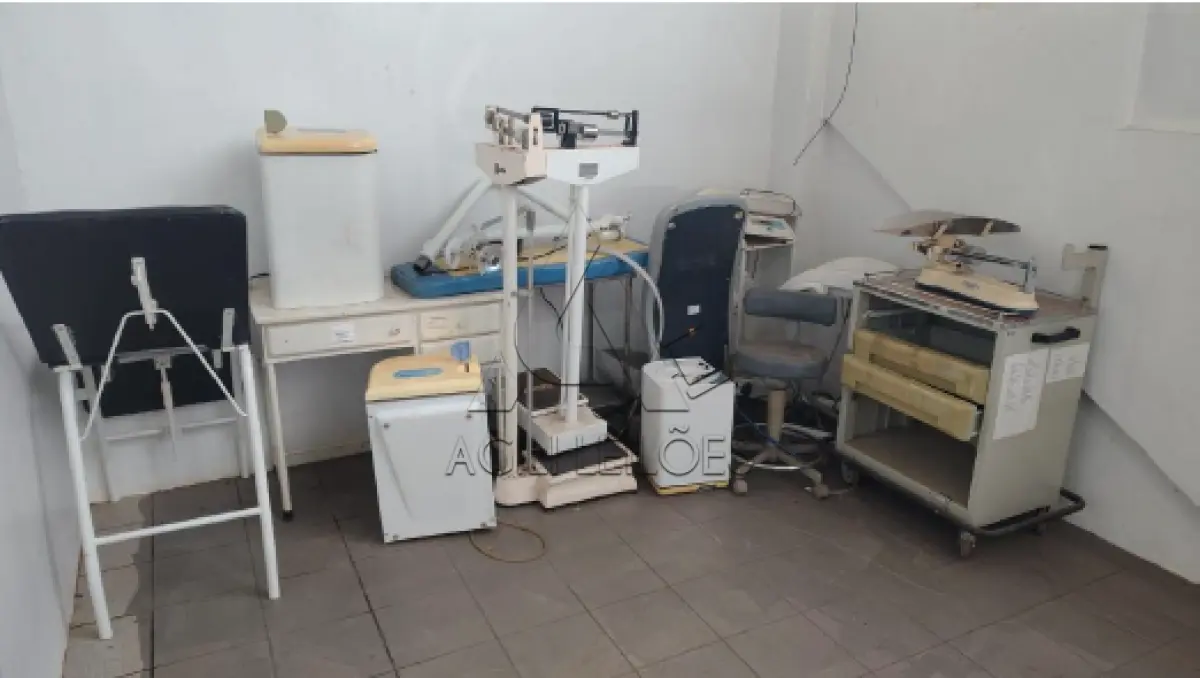 LOTE 021 - Sucata de bens hospitalares e odontológicos.
