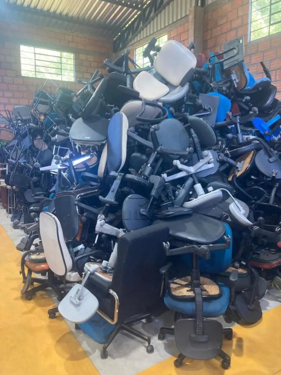 LOTE 003 - LOTE 03 - ELETRODOMÉSTICOS, CADEIRAS DIVERSAS, BRINQUEDOS DE
	PARQUE,	 	FERRAMENTAS	 	DIVERSAS,
EQUIPAMENTOS ODONTOLÓGICOS E
HOSPITALARES (DEPÓSITO DE BENS 02)