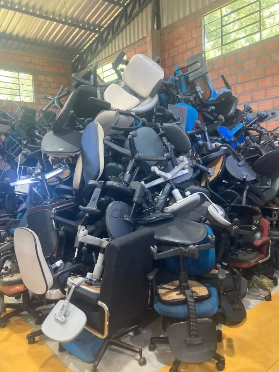 LOTE 003 - LOTE 03 - ELETRODOMÉSTICOS, CADEIRAS DIVERSAS, BRINQUEDOS DE
	PARQUE,	 	FERRAMENTAS	 	DIVERSAS,
EQUIPAMENTOS ODONTOLÓGICOS E
HOSPITALARES (DEPÓSITO DE BENS 02)