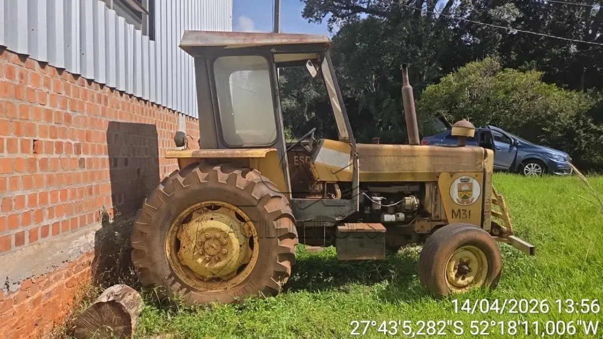 LOTE 005 - TRATOR M-31 MASSEY FERGUSON 265 AMARELO PATRIMÔNIO 36180