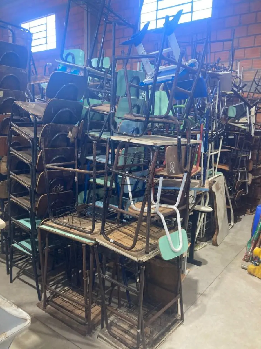 LOTE 003 - LOTE 03 - ELETRODOMÉSTICOS, CADEIRAS DIVERSAS, BRINQUEDOS DE
	PARQUE,	 	FERRAMENTAS	 	DIVERSAS,
EQUIPAMENTOS ODONTOLÓGICOS E
HOSPITALARES (DEPÓSITO DE BENS 02)