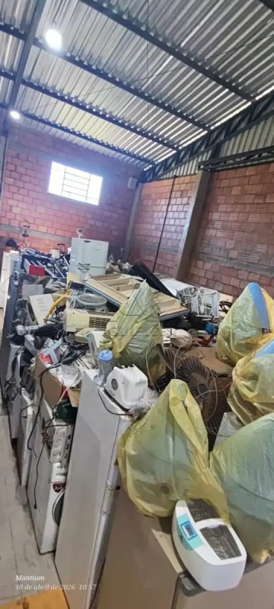 LOTE 003 - LOTE 03 - ELETRODOMÉSTICOS, CADEIRAS DIVERSAS, BRINQUEDOS DE
	PARQUE,	 	FERRAMENTAS	 	DIVERSAS,
EQUIPAMENTOS ODONTOLÓGICOS E
HOSPITALARES (DEPÓSITO DE BENS 02)