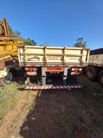 Foto de SEMIRREBOQUE PLACA IXB8293