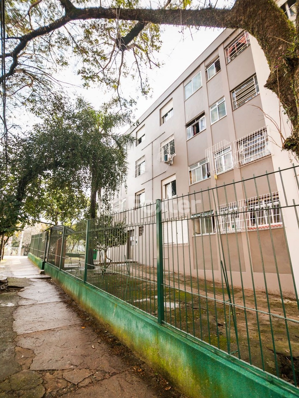 Imagem do imóvel Apartamento nº 484 do Edifício Januária, Bloco "O", localizado na Travessa B, nº 60, no 5º pavimento (3º andar de fundos), à esquerda de quem entra pela Travessa B olhando para o bloco.