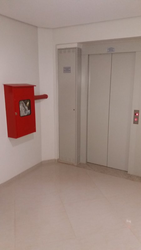 Matrícula Nº 21.737 – Registro De Imóveis Da Comarca De Três De Maio/rs Conjunto Comercial Nº 503 E Box Nº 27, Localizado No Quinto Pavimento (4º Andar) Do Edifício Comercial Centro Clínico Viva Vida,, localizado em Três De Maio - RS